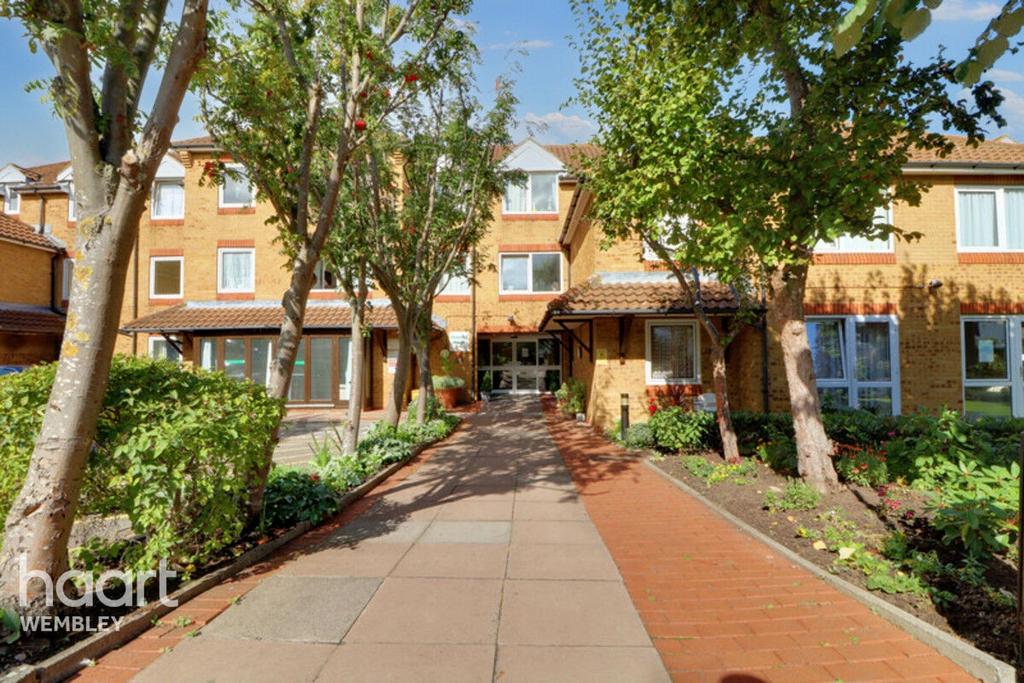Wembley Park 1 bed apartment for sale £145,000