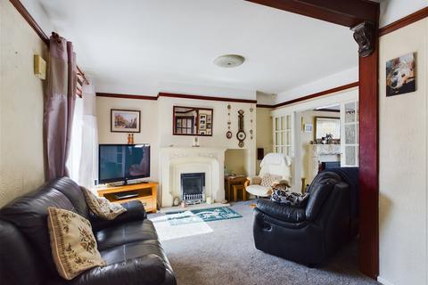 12 Holly Close, Westhead, Ormskirk, L40 6HS