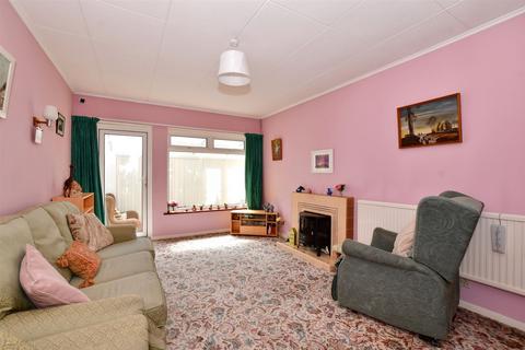 5 Cherry Grove, Tonbridge, TN10 4NA