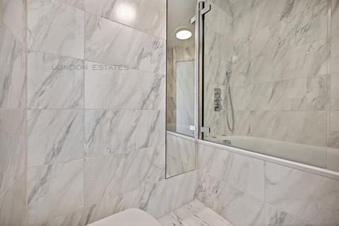 3 bedroom apartment to rent, Blantyre Walk, Worlds End Estate, Kings Road, Chelsea, SW10