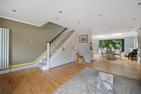 4 bedroom house for sale, Oliver Close, Chiswick, W4