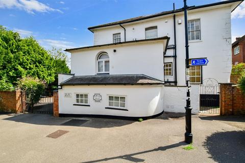1 bedroom flat for sale - Archway Place, Dorking, Surrey