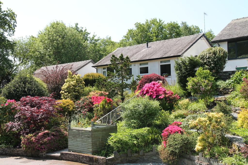 Orrest View, 18 St. Marys Park, Windermere, Cumbria, LA23 1AZ 3 bed
