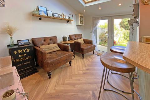 9 Riviera Terrace, Exminster, Exeter, EX6 8DS