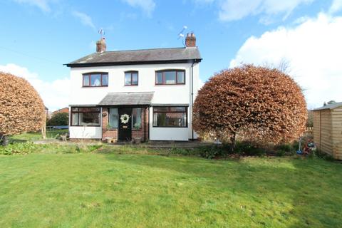 4 bedroom detached house for sale, Holt Road, Wrexham