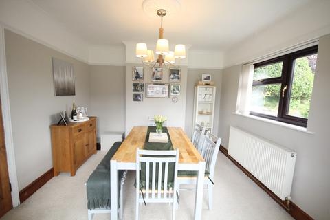 4 bedroom detached house for sale, Holt Road, Wrexham