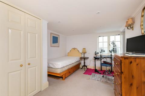 12 Milesdown Place, Winchester, SO23 0AG