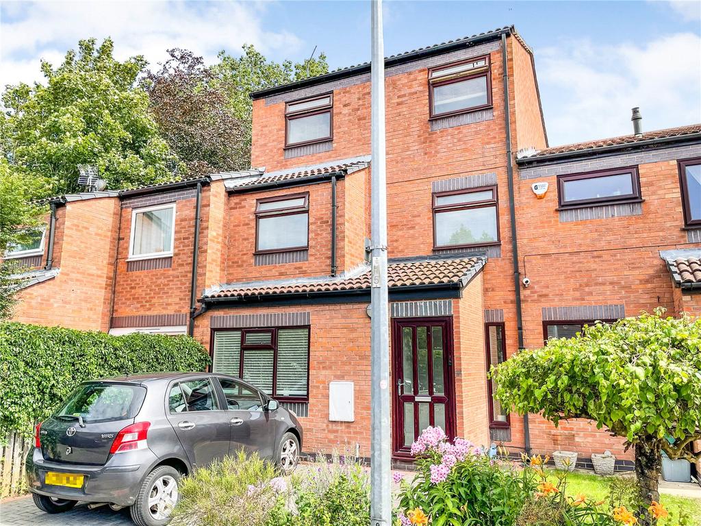 Northgate Avenue, Chester, Cheshire, CH2 3 bed house for sale £275,000