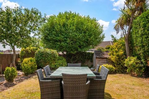 41 Fernheath Way, Dartford, DA2 7PE