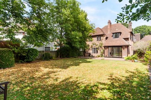 4 bedroom detached house to rent, Middleton Road, Hampstead Garden Suburb, London NW11