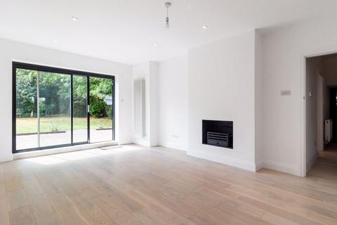 4 bedroom detached house to rent, Middleton Road, Hampstead Garden Suburb, London NW11