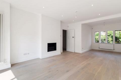 4 bedroom detached house to rent, Middleton Road, Hampstead Garden Suburb, London NW11