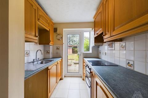 40 Elmdon Road, South Ockendon, RM15 5BF