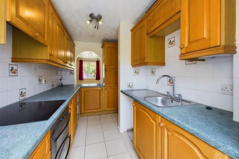 40 Elmdon Road, South Ockendon, RM15 5BF