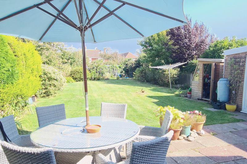 Solent Road, Hill Head, PO14 4 bed detached bungalow £750,000