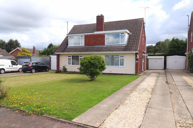 Barnacre Drive, Gloucester 3 bed semidetached house for sale £280,000