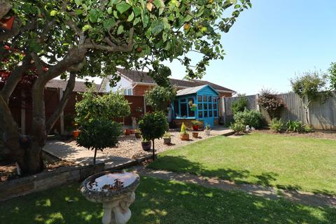 2 bedroom bungalow for sale, Cudham Gardens, Cliftonville, Margate