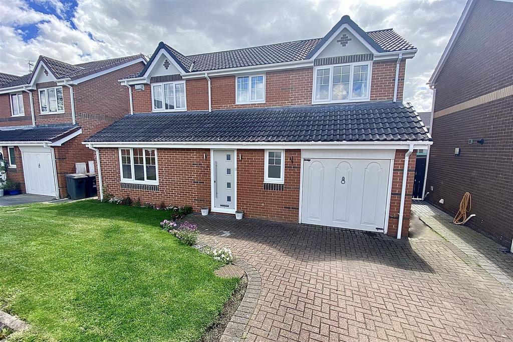 Halliday Grove, Langley Moor, Durham 4 bed detached house for sale £