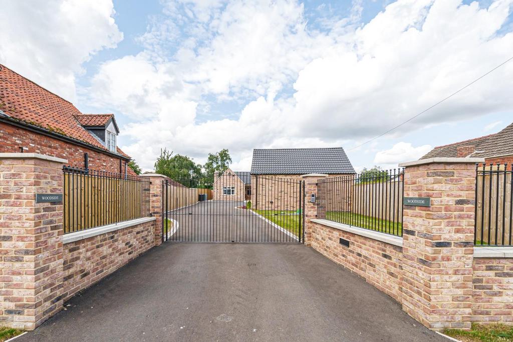 Wharf Lane, Kirkby On Bain, Woodhall Spa, Lincs, LN10 6YW 3 bed