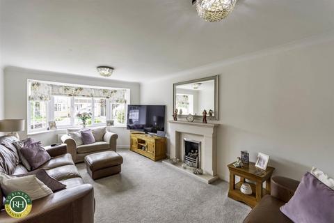7 Kingfisher Road, Adwick Le Street, Doncaster, DN6 7UT