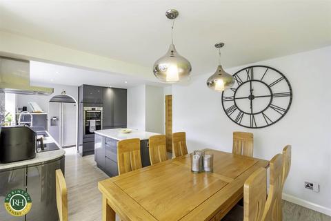 7 Kingfisher Road, Adwick Le Street, Doncaster, DN6 7UT