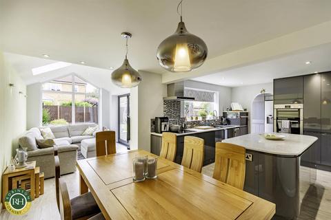 7 Kingfisher Road, Adwick Le Street, Doncaster, DN6 7UT