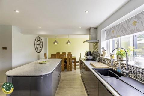 7 Kingfisher Road, Adwick Le Street, Doncaster, DN6 7UT