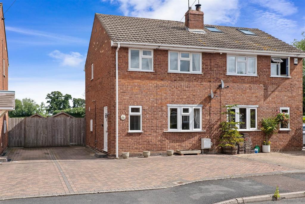 Beech Avenue, Drakes Broughton 2 bed house £260,000