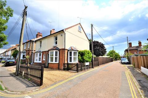 2 bedroom semi-detached house for sale - Chapel Road, Burnham-On-Crouch