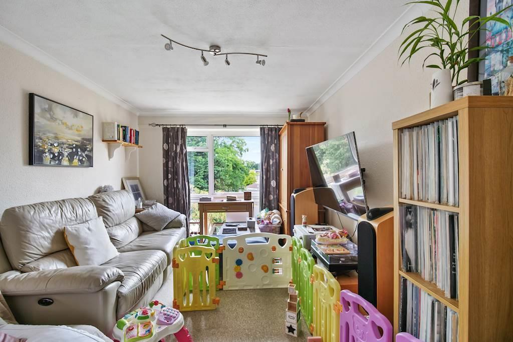 Morgan court Front room.jpg