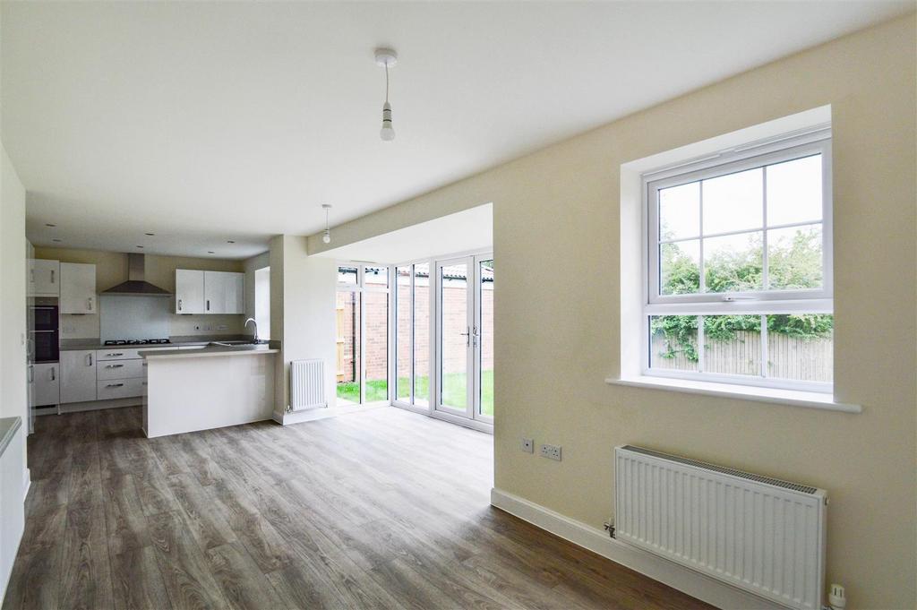 Living / Dining / Kitchen