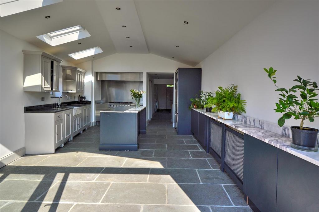 Abbey View, Morpeth 4 bed semidetached house for sale £400,000