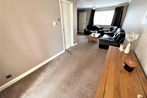 5 bedroom end of terrace house for sale, Fensome Drive, Houghton Regis, Bedfordshire