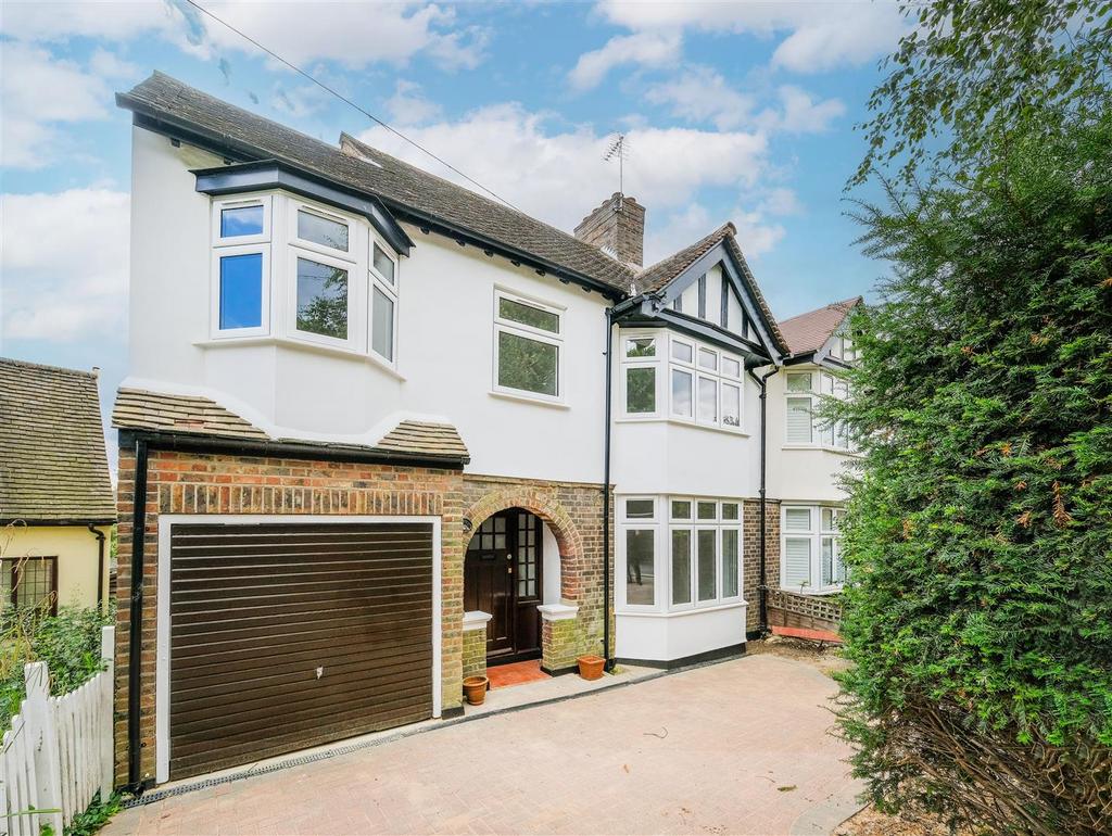 Woodberry Way, North Chingford 3 bed semidetached house for sale £