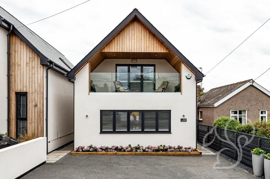Fairhaven Avenue, West Mersea... 3 bed detached house £675,000