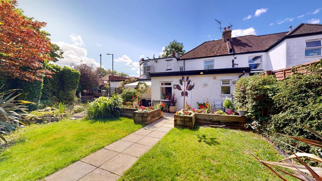 Byron Road, Wealdstone, Harrow 4 bed house for sale £900,000