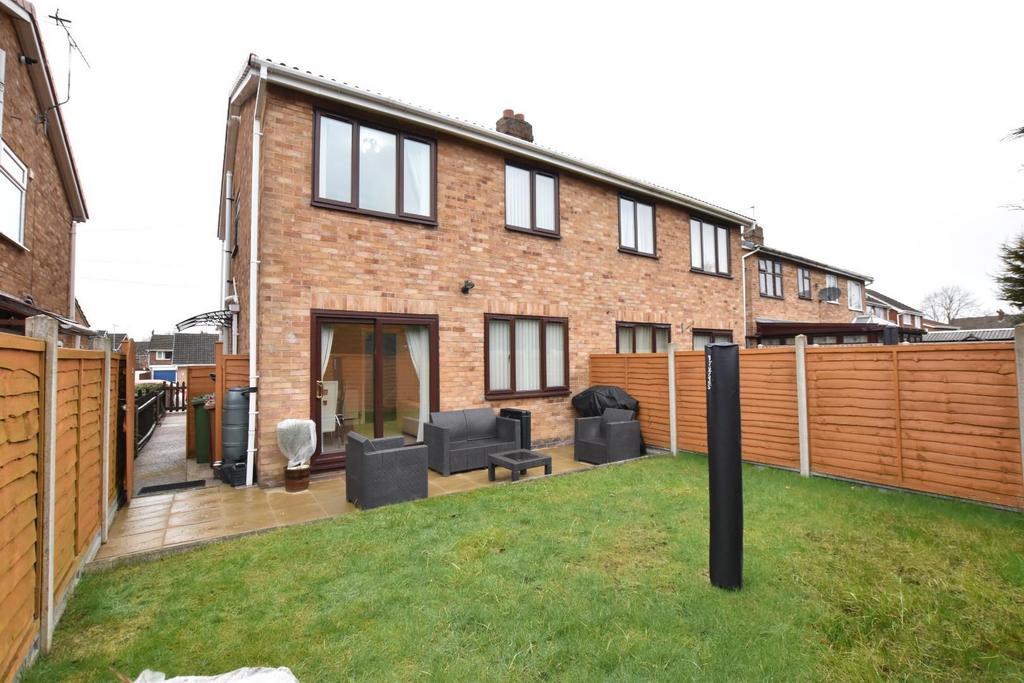 Whitfield Road, Scunthorpe 3 bed semidetached house £149,995