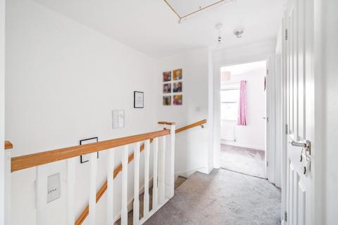 5 Great North Close, Wetherby, LS22 7AF