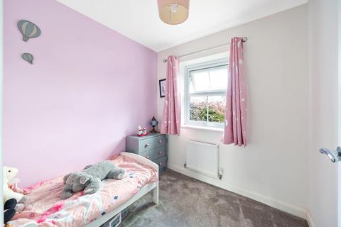 5 Great North Close, Wetherby, LS22 7AF