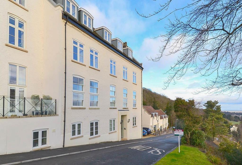 Apt 16 Wells House, Holywell Road... 2 bed apartment £850 pcm (£196 pw)