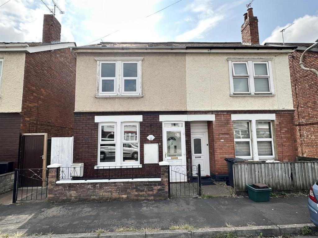 Marlborough Road, Gloucester 2 bed semidetached house for sale £240,000