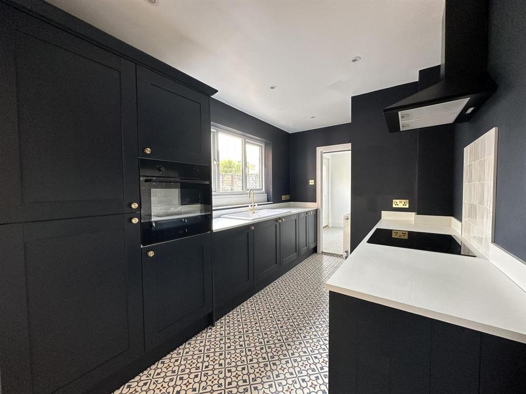 Marlborough Road, Gloucester 2 bed semidetached house for sale £240,000
