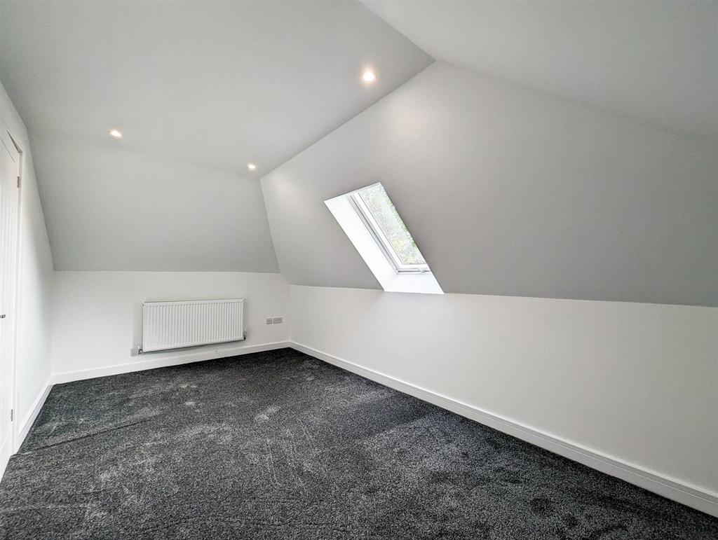 Bed 2 (2).jpg