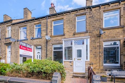 33 Adelphi Road, Huddersfield, HD3 4BB