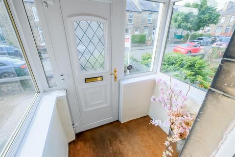 33 Adelphi Road, Huddersfield, HD3 4BB