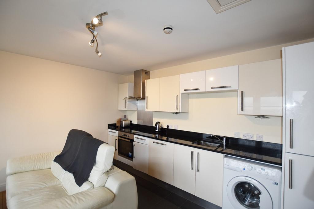 Apartment in Nottingham - View 4