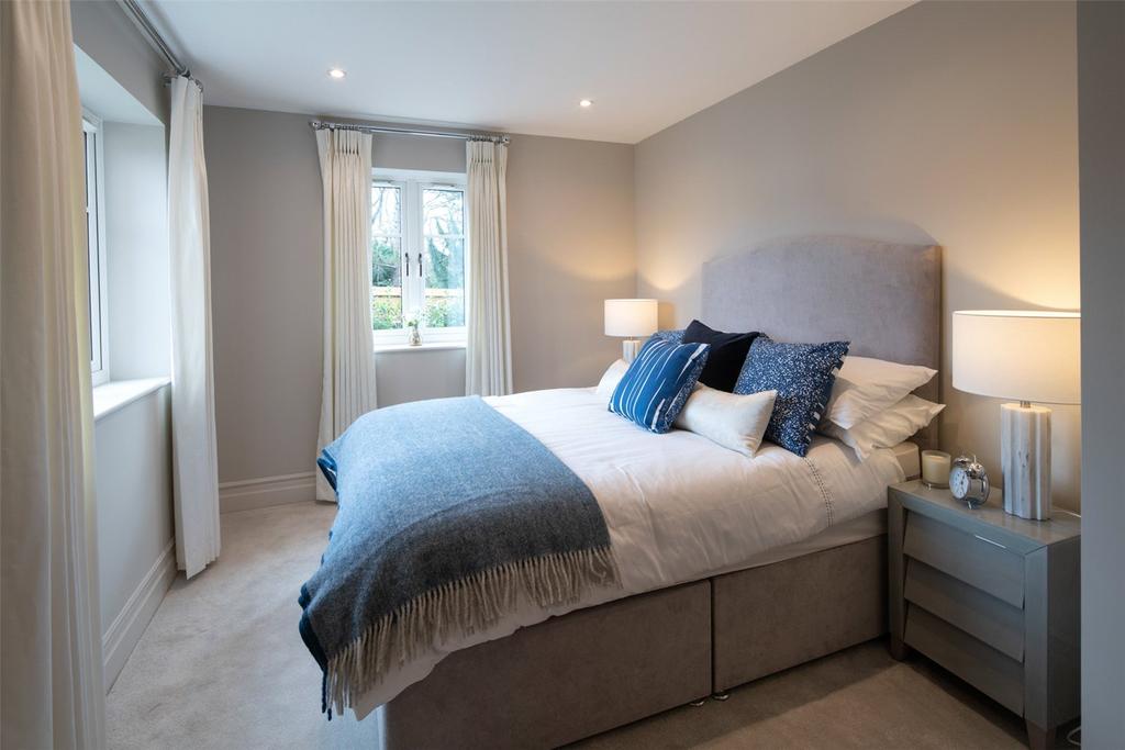 Lucas Show Home