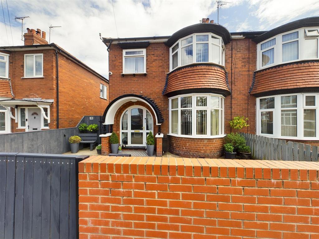 St. Stephen Road, Bridlington 3 bed semidetached house for sale £220,000