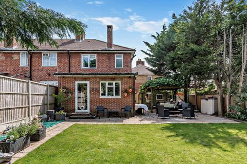 17 Dore Gardens, Morden, SM4 6QD