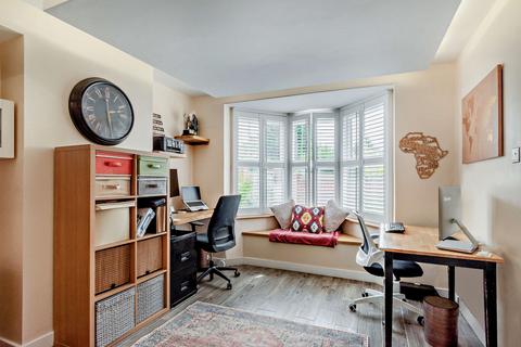 17 Dore Gardens, Morden, SM4 6QD